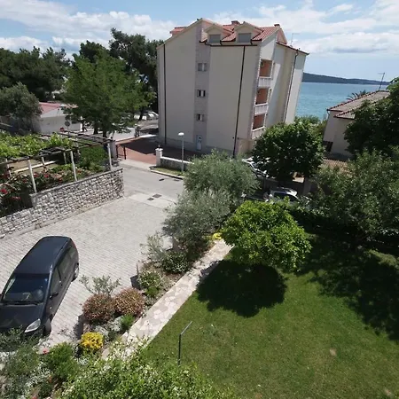 Krivic * Kaštela